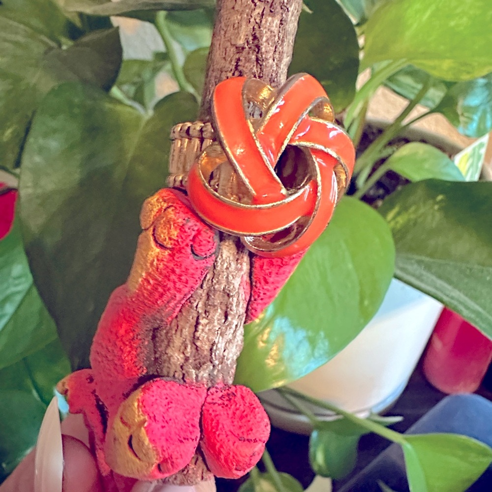 Coral Knot Ring (OS)